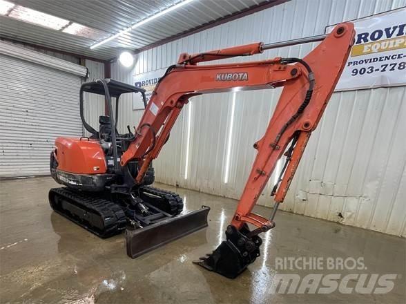 Kubota KX121-3 小型挖土機/掘鑿機<7t(小型挖掘機)