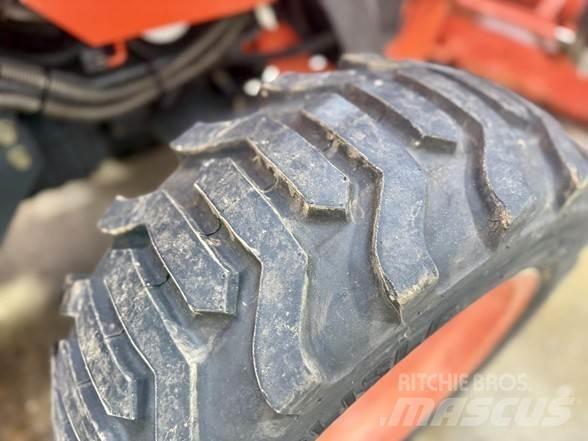 Kubota L39 反鏟裝載機
