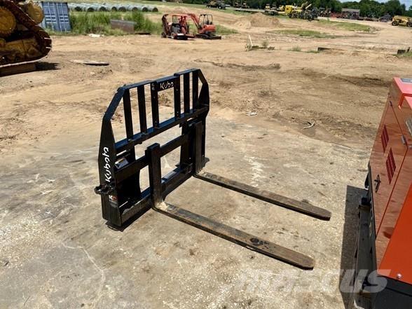 Kubota PFL4648 叉