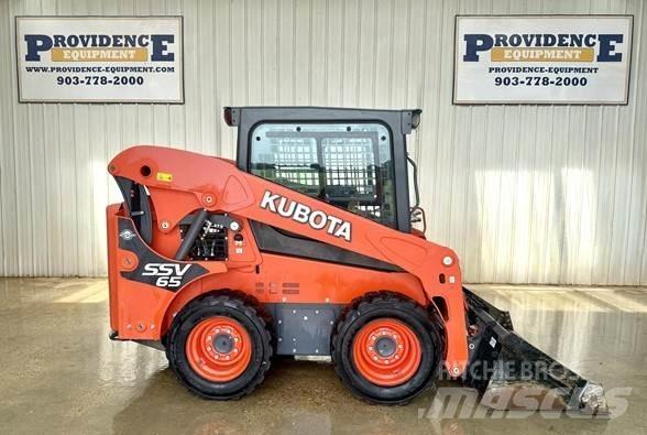 Kubota SSV65 滑移轉向裝載機