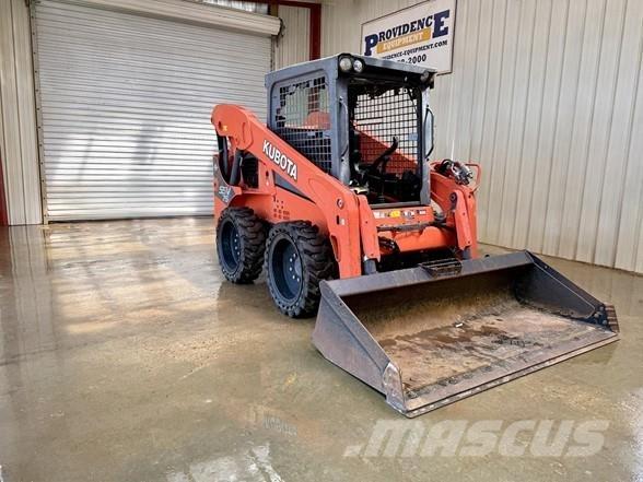 Kubota SSV75 滑移轉向裝載機