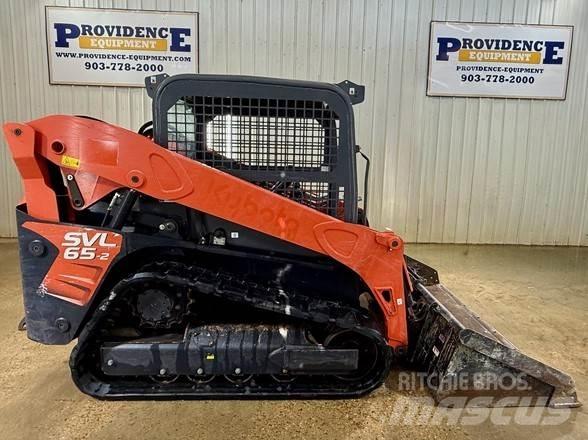 Kubota SVL65-2 滑移轉向裝載機