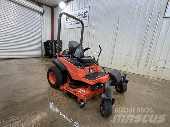 Kubota ZD1211 零迴轉割草機