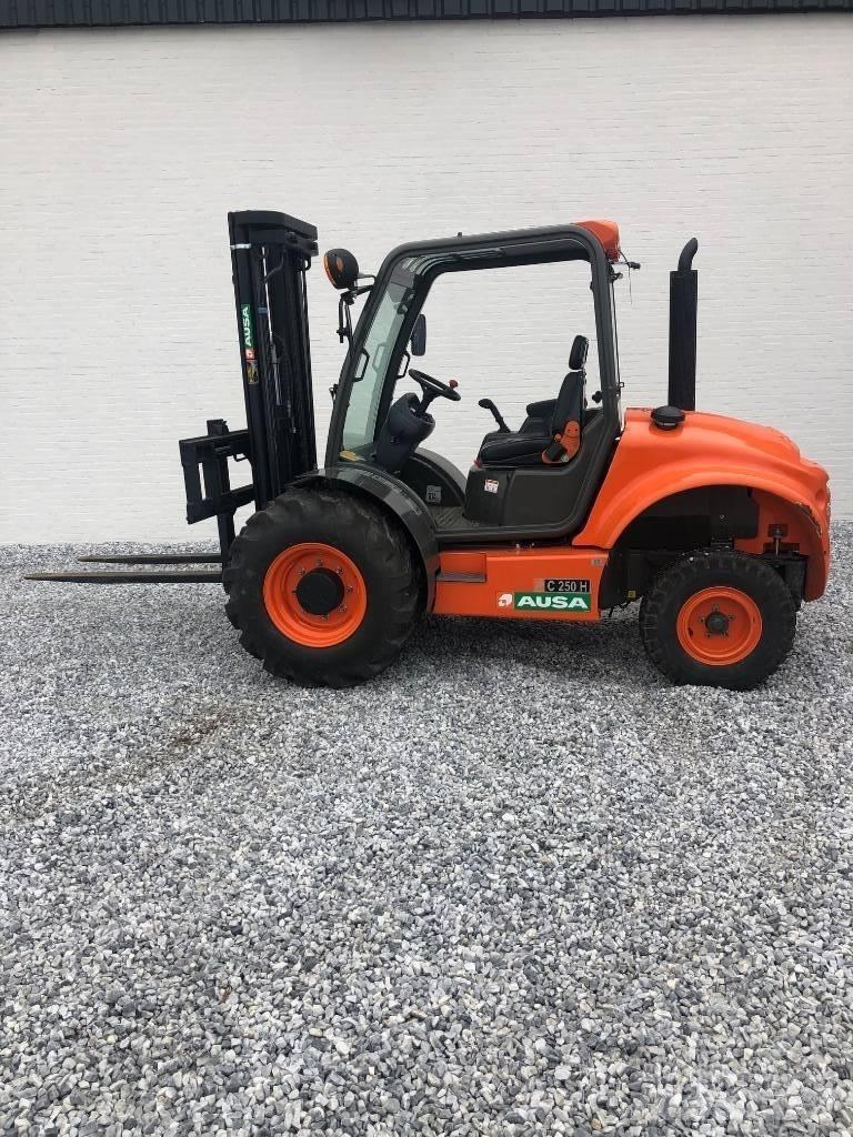 Ausa C 250 H X2 柴油卡車