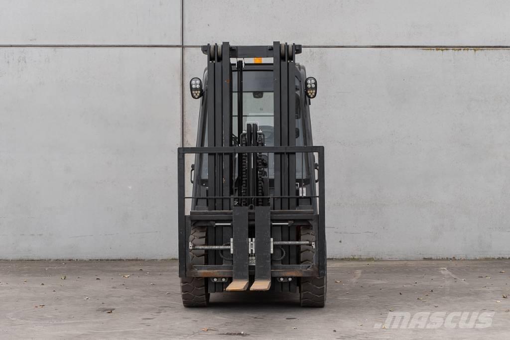 Manitou MI 30 D 柴油卡車