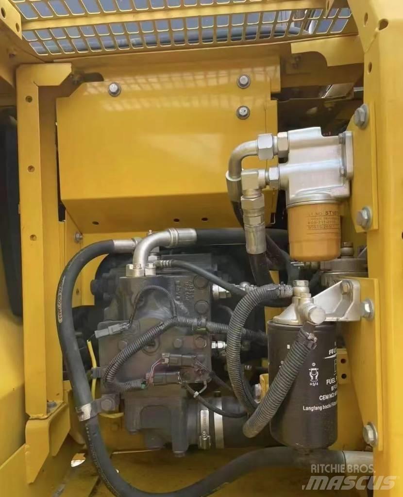Komatsu PC 130 履帶式 挖土機/掘鑿機/挖掘機