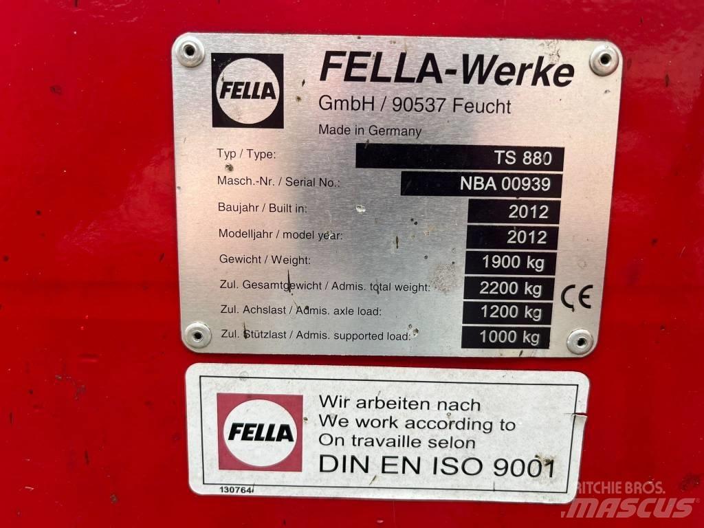 Fella TS 880 堆草機