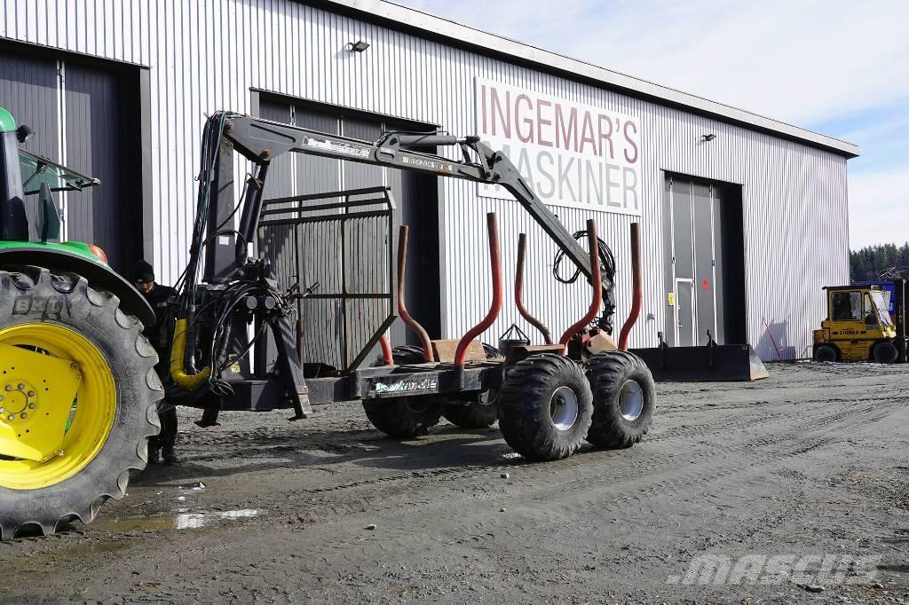 Nokka Skogsvagn 林業拖車