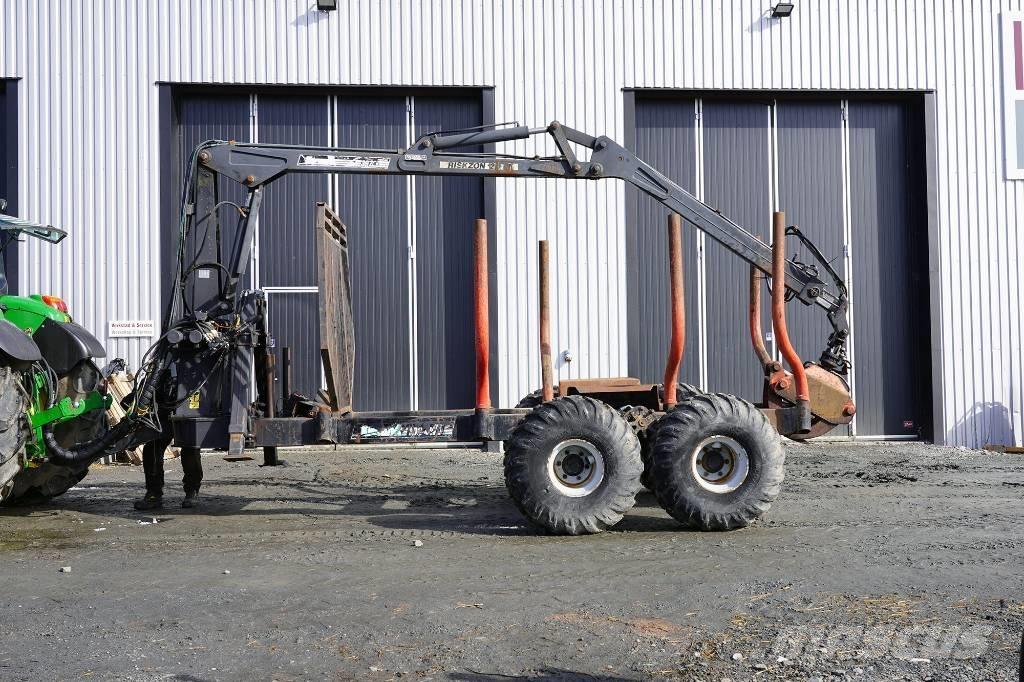 Nokka Skogsvagn 林業拖車