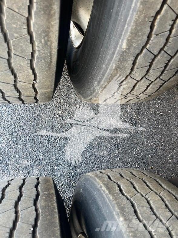 Utility 3000R 控溫式半拖車