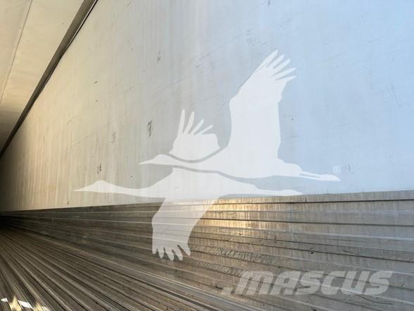 Utility 3000R 控溫式半拖車