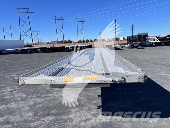 Utility 4000AE 平台/側卸半拖車