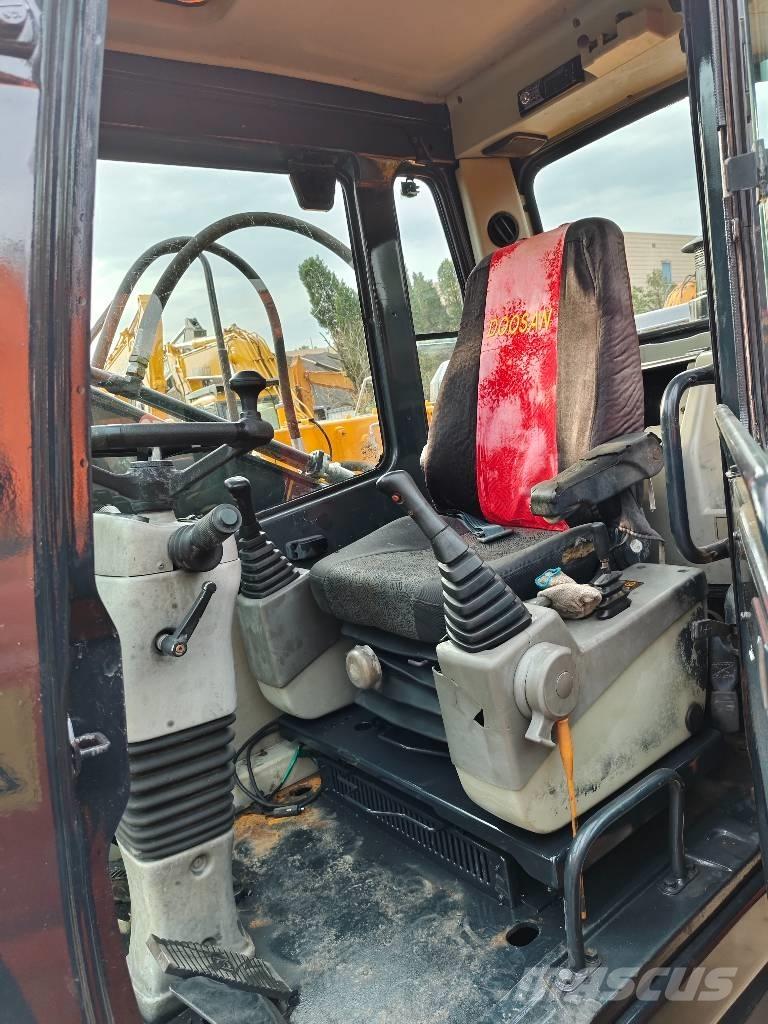 Hyundai r210w-9 旋轉式挖土機/掘鑿機/挖掘機