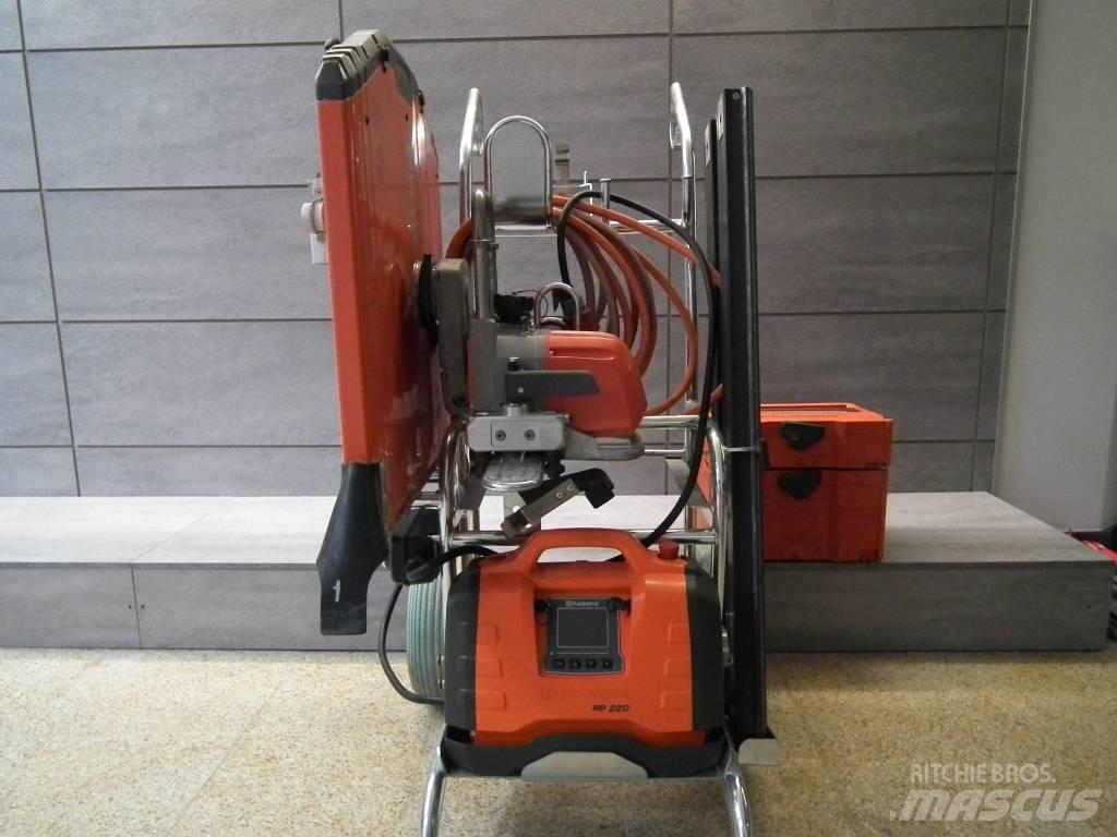 Husqvarna WS220 岩石和混凝土鋸