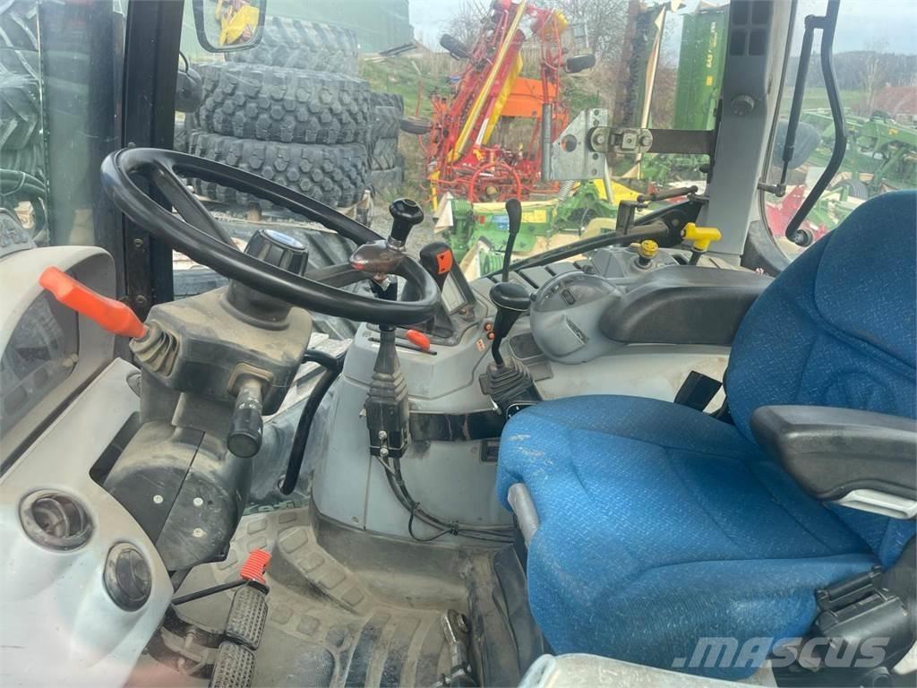 New Holland 6020 曳引機