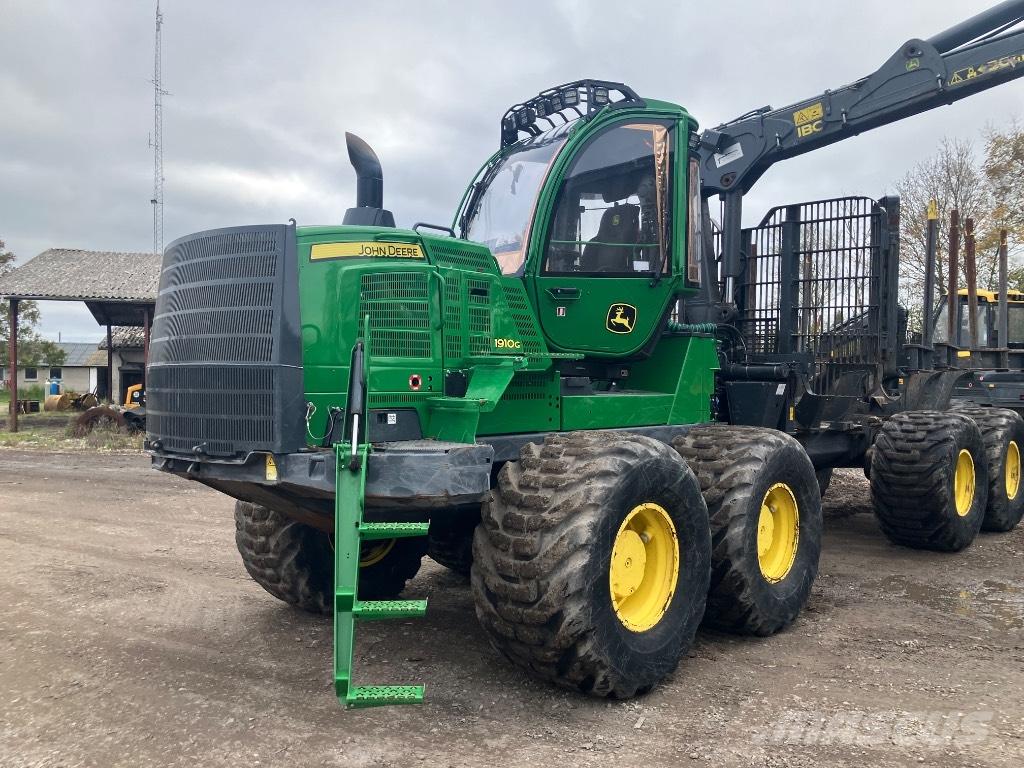 John Deere 1910G 集運機