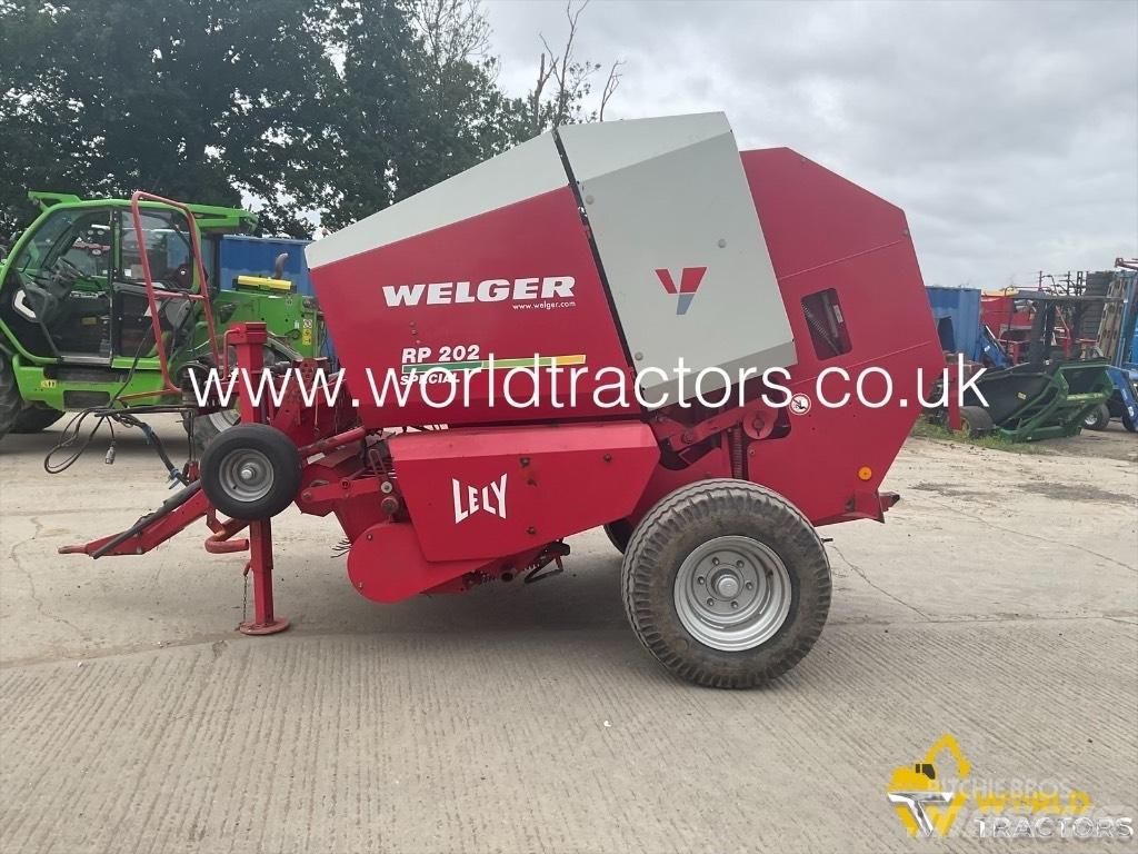 Lely WELGER RP202 圓型牧草打包機