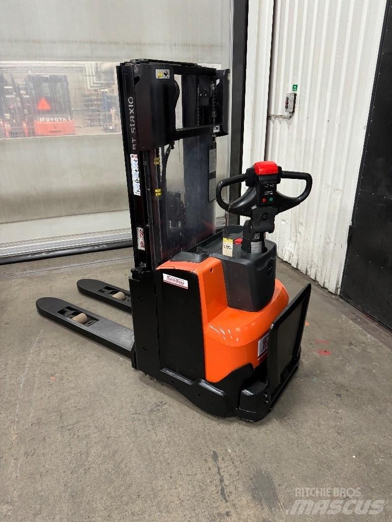Toyota SWE120L 行走控制式堆積機