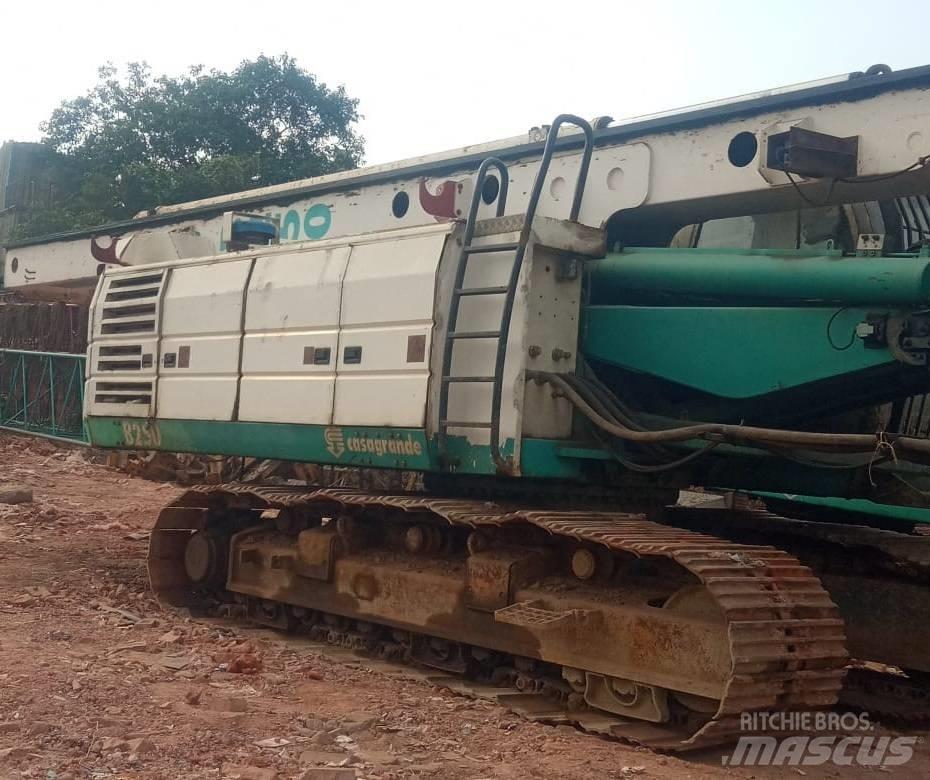 Casagrande B 250 打樁機