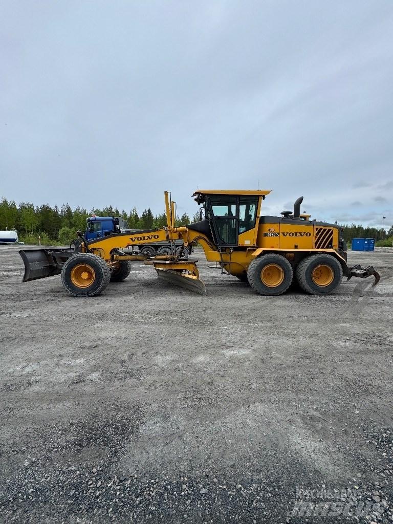 Volvo G 930 平土機