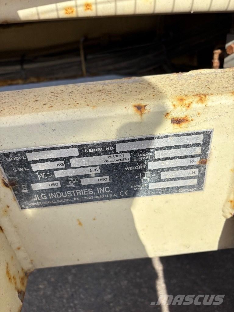 JLG 500 RTS 剪式升降機