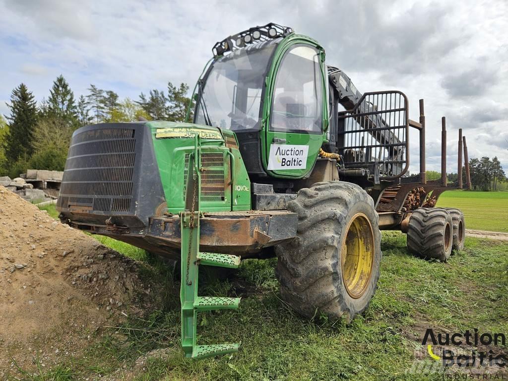 John Deere 1010 E 集運機