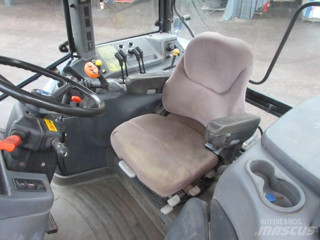 New Holland TM 120 曳引機