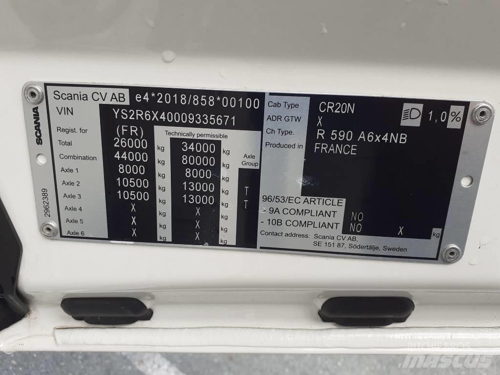 Scania R 590 V8 6x4 曳引機組件