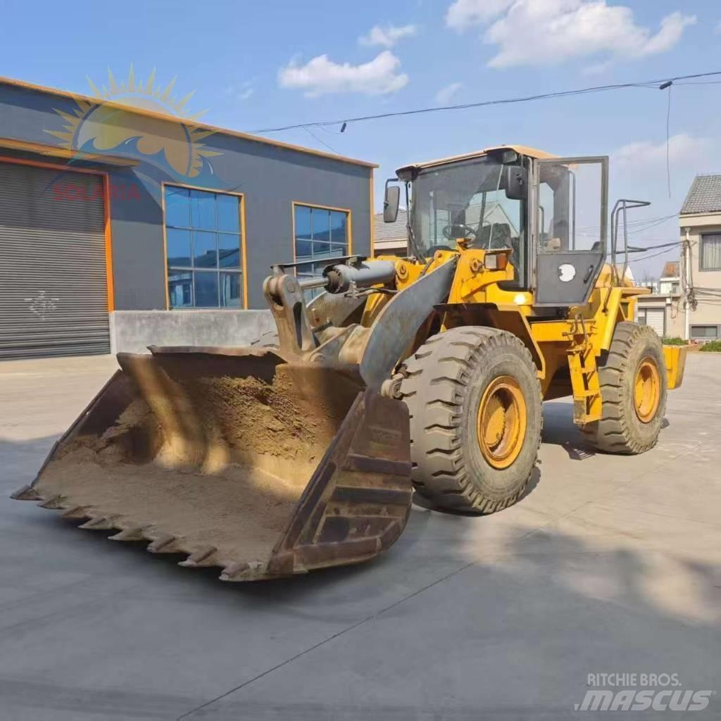 Volvo L 105 輪胎式裝載機