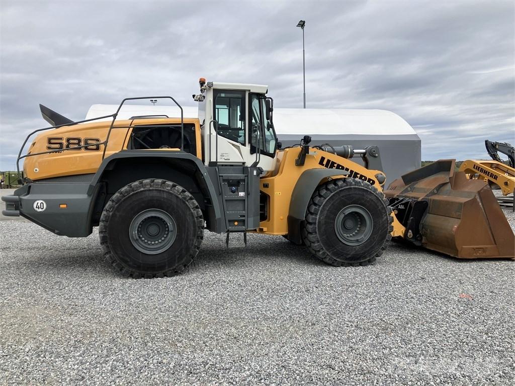 Liebherr L586 Xpower 輪胎式裝載機