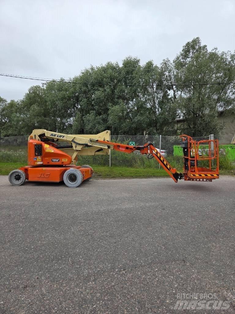 JLG E 400 AJPN 曲臂高空作業車