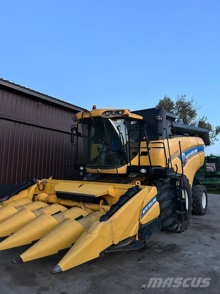 New Holland CX 5090 聯合收穫機