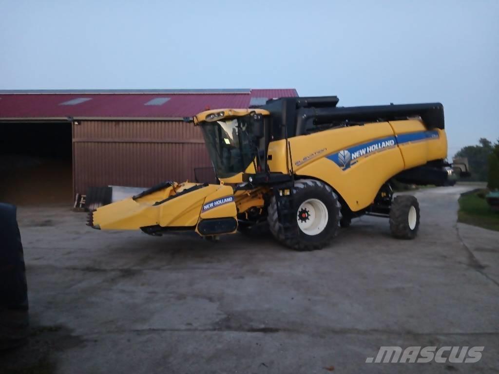New Holland CX 5090 聯合收穫機