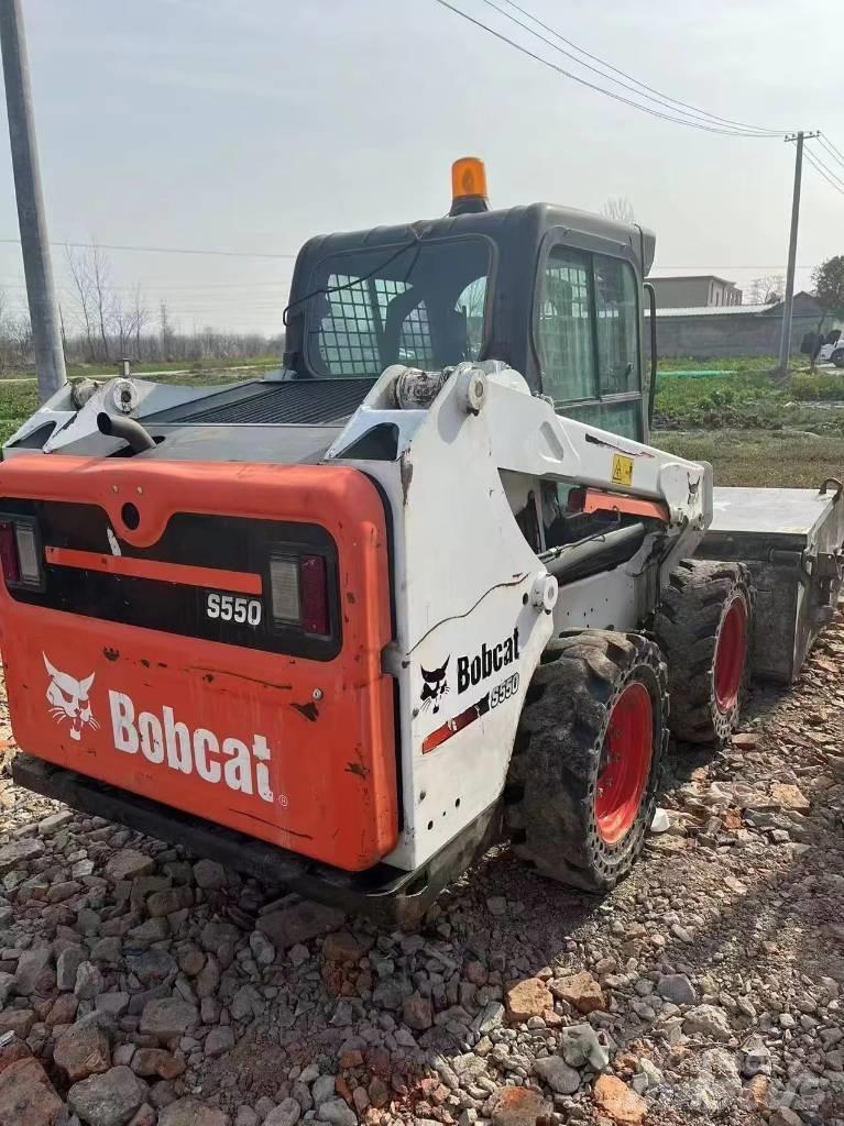 Bobcat S 550 輪胎式裝載機