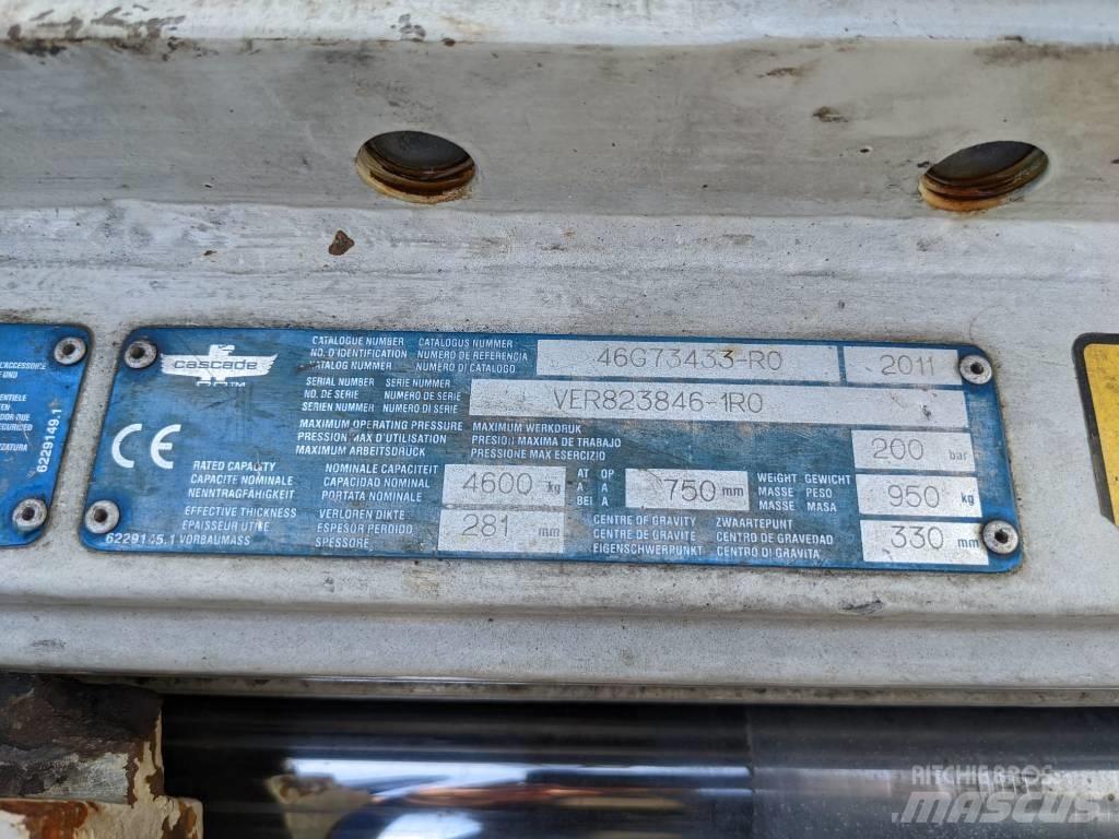 Kalmar DCE 55-6 HM 柴油卡車