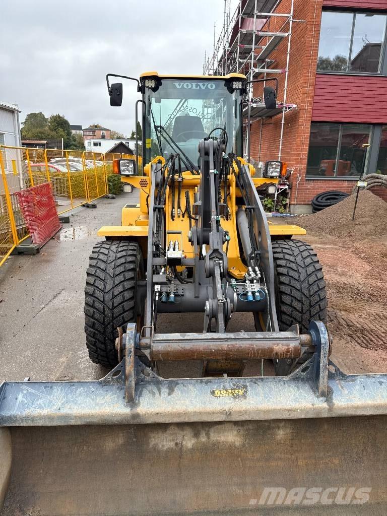 Volvo L 35 G 輪胎式裝載機