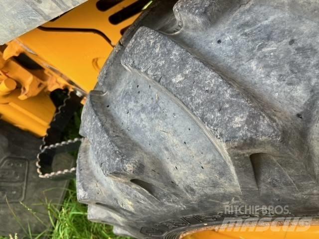 JCB 1T-2 鉸接式起吊車