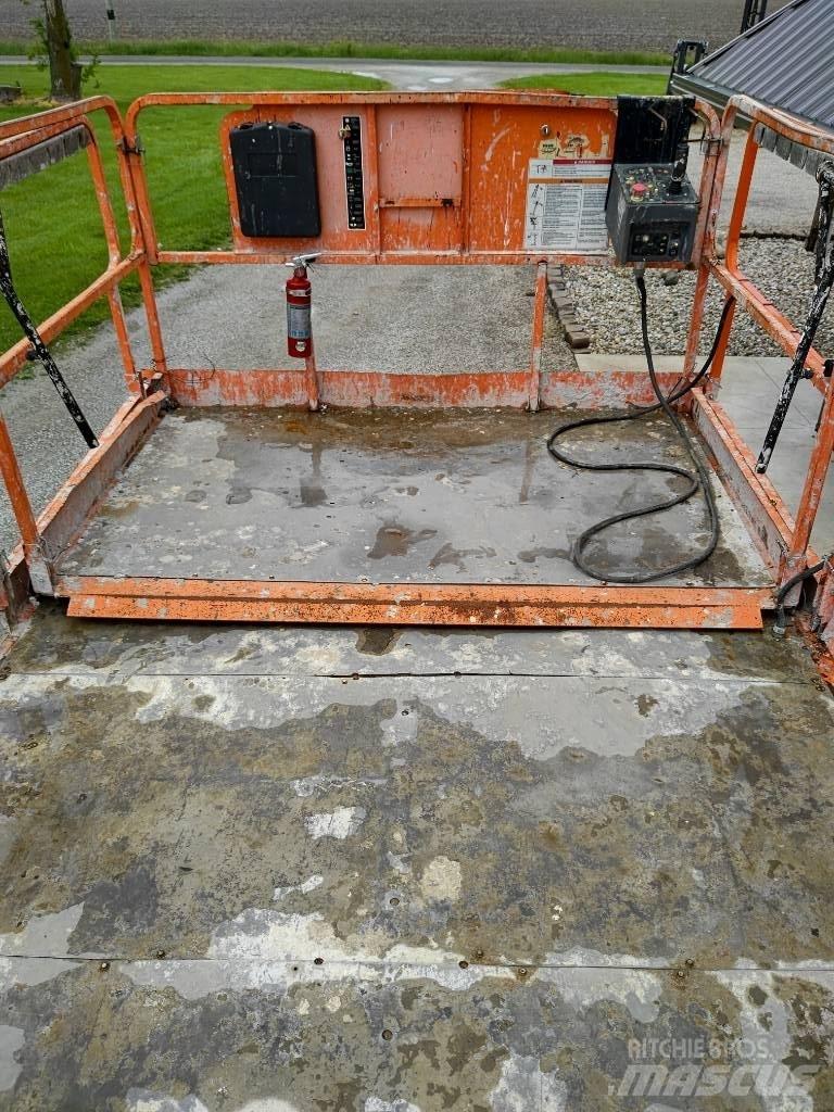 JLG 4394 RT 剪式升降機