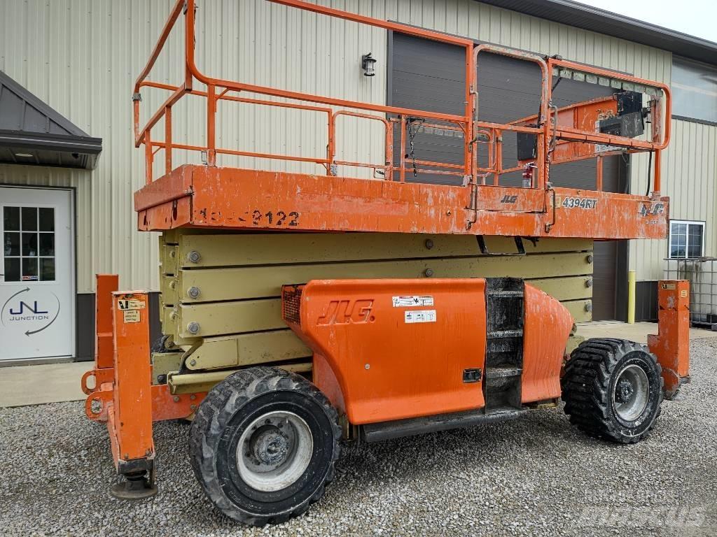 JLG 4394 RT 剪式升降機
