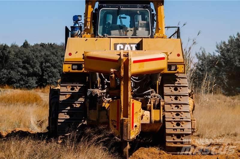 CAT D10T 履帶推土機