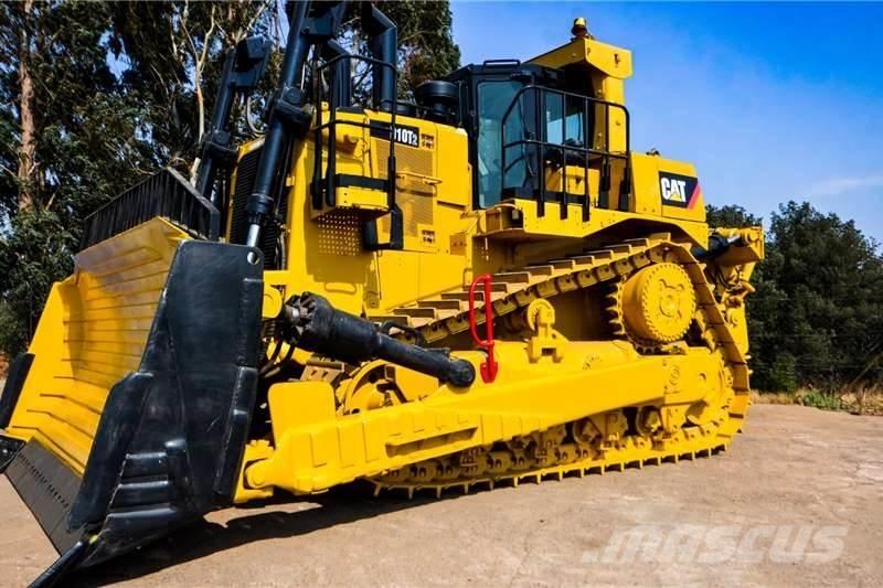 CAT D10T 履帶推土機