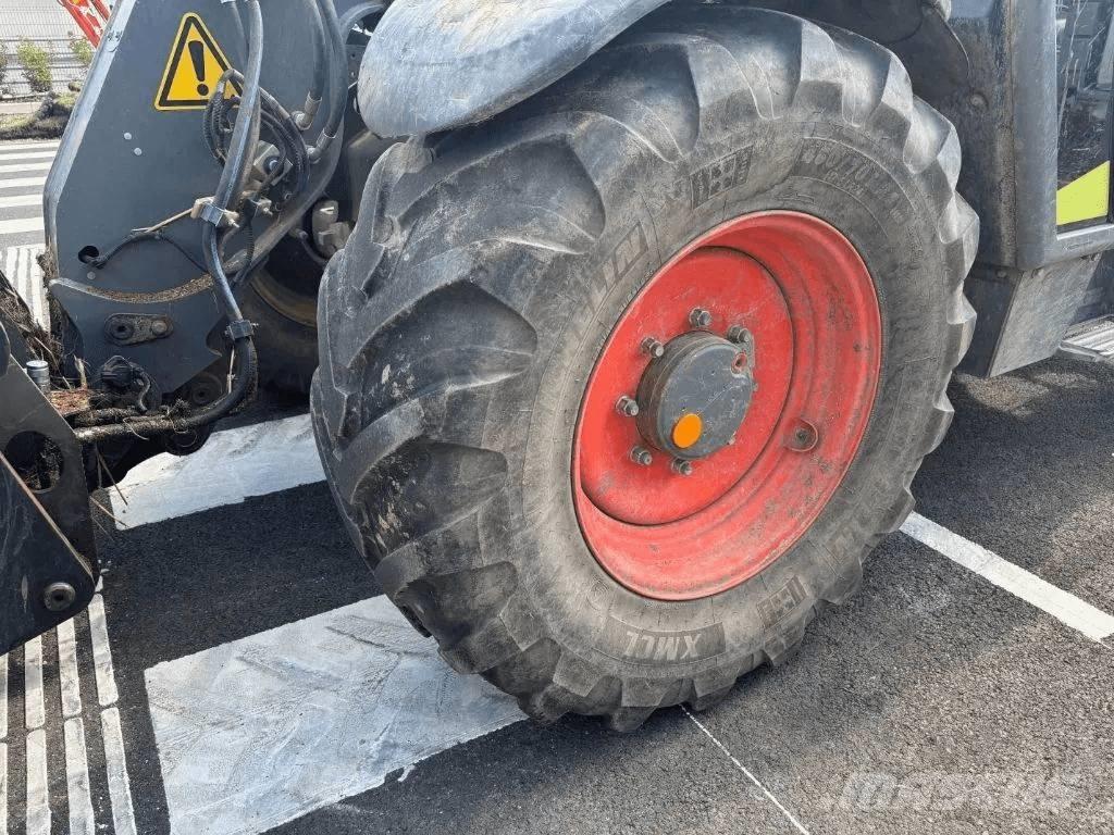 CLAAS Scorpion 6035 農業用伸縮臂裝載機