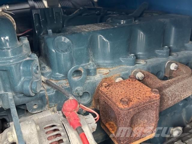 Ausa D 450 AHG 側卸礦車