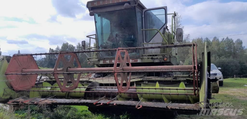 CLAAS Dominator 86 聯合收穫機