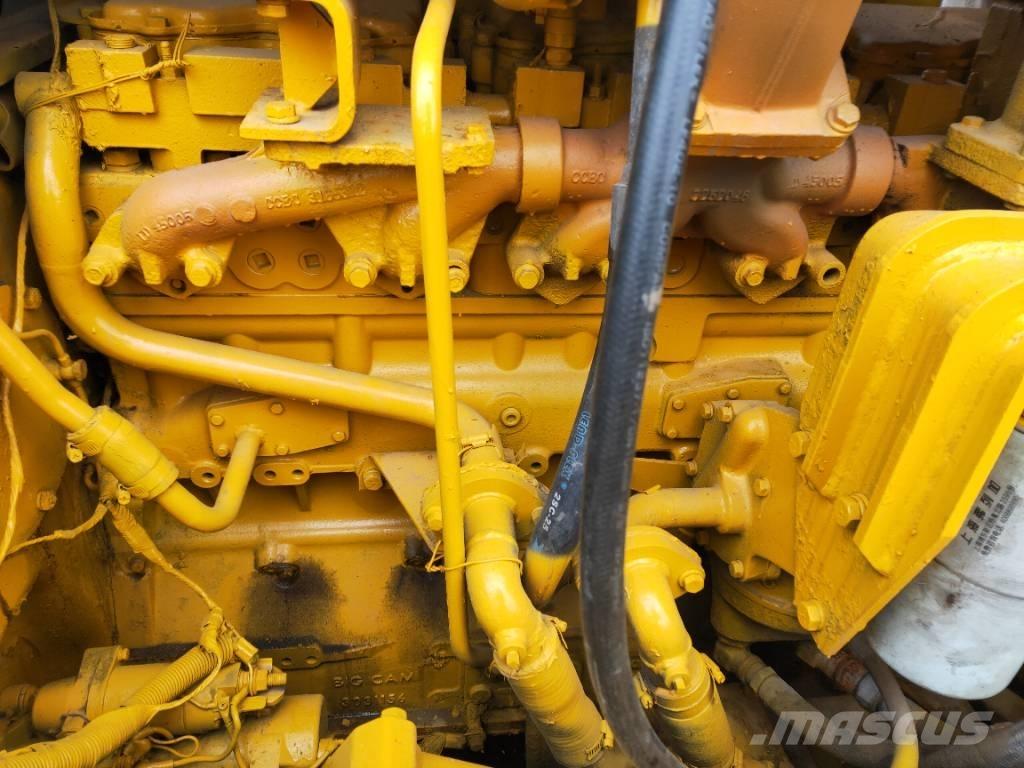 Shantui SD32 履帶推土機