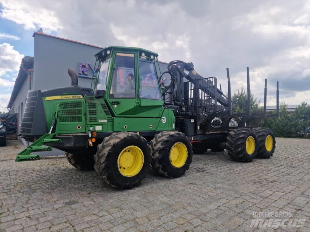 John Deere 1210 E 集運機