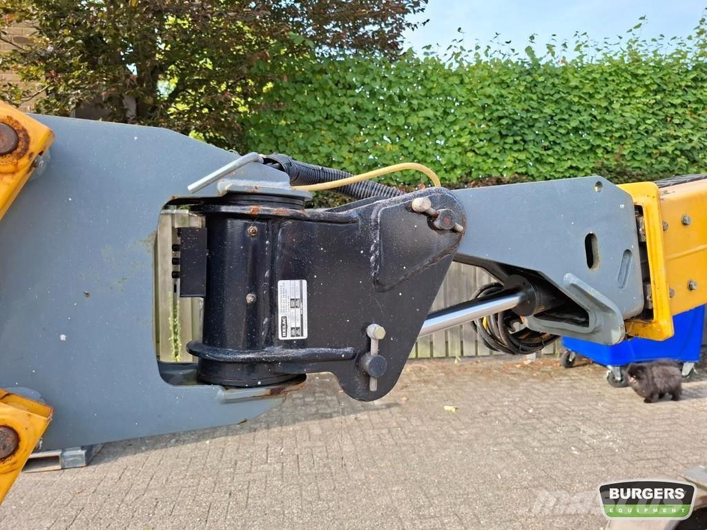 Haulotte HA12CJ+ 曲臂高空作業車