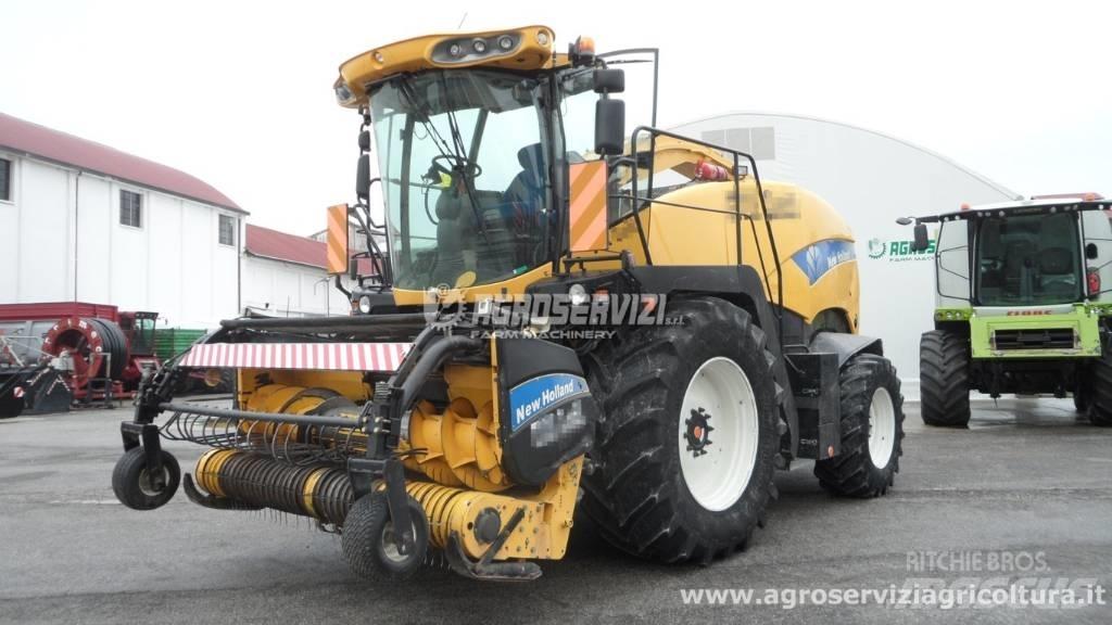 New Holland FR 9060 自走式飼料採集機