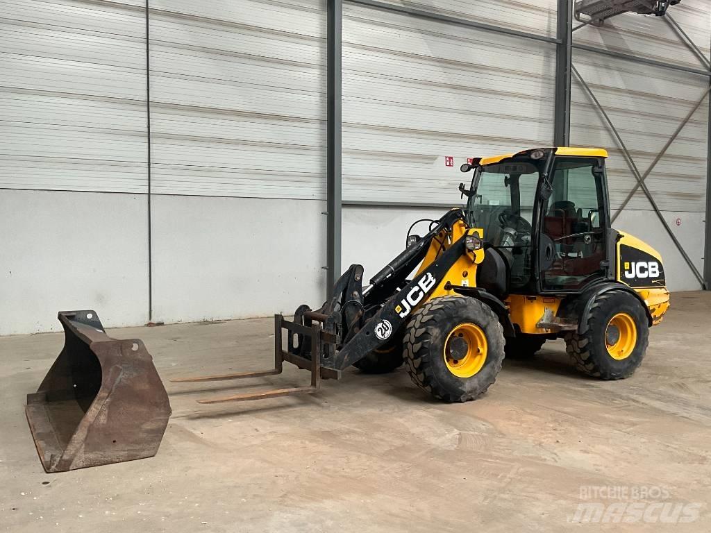 JCB 406 B 輪胎式裝載機