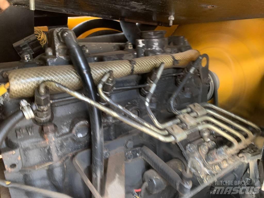 JCB TLT 30 D 伸縮臂操作車